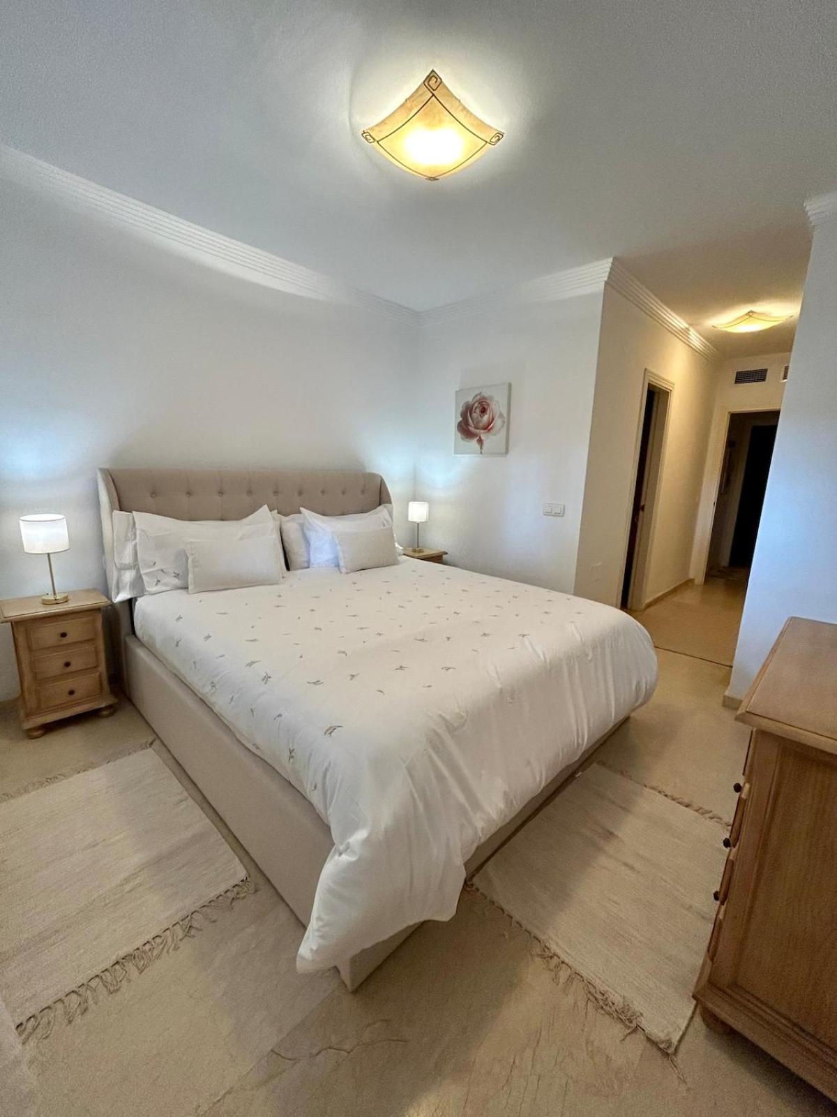 Apartment Newly Furnished Elviria Marbella