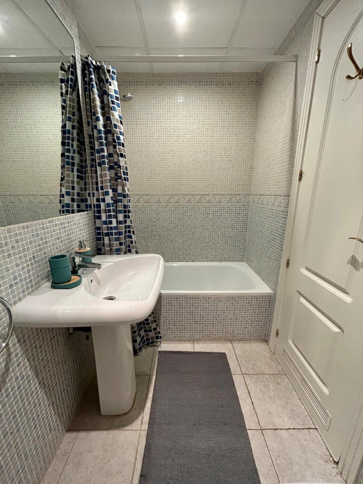 Newly Furnished Elviria Apartment *